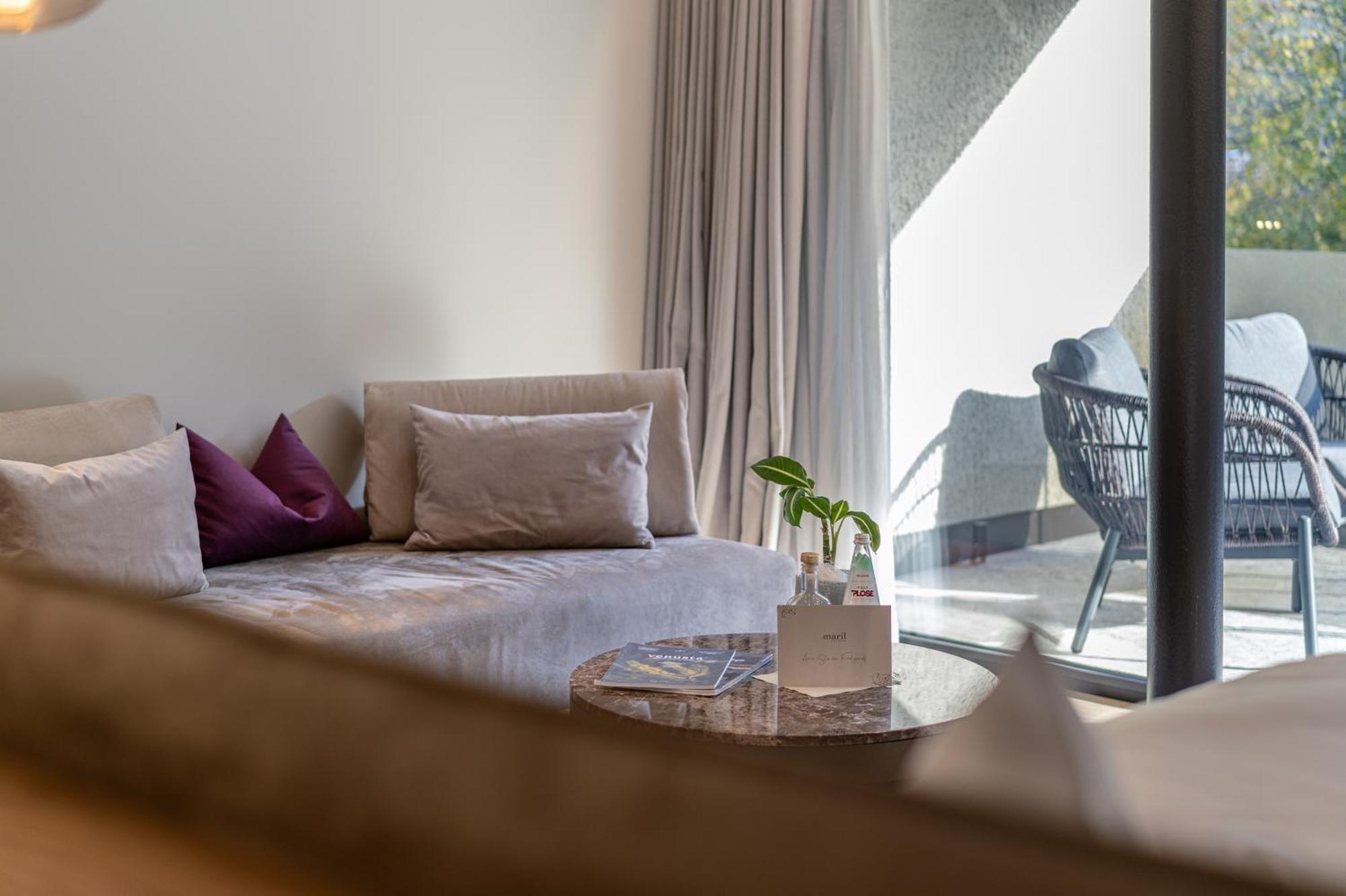 Boutique Hotel Amaril กาสเตลเบลโล ภายนอก รูปภาพ